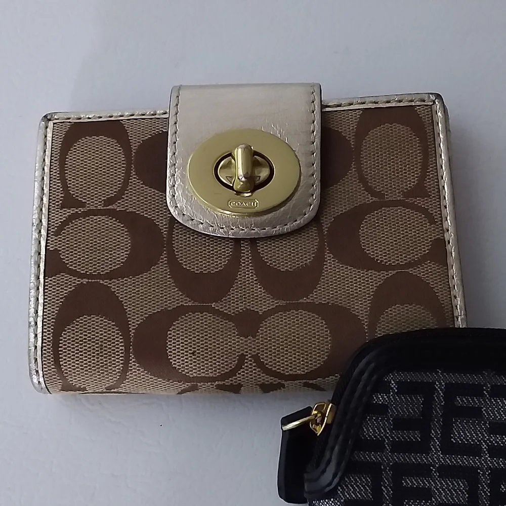 Wallets - Picture 4 of 4